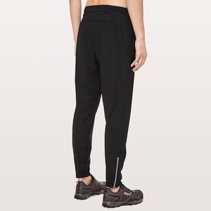 Lulu Lemon Men’s Surge Jogger - Medium
